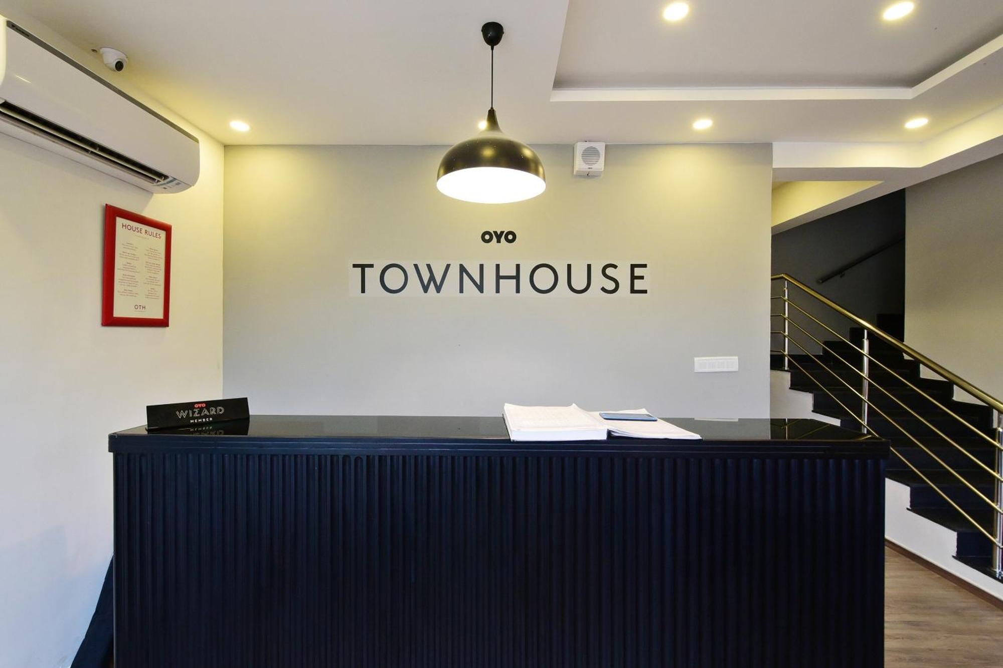 Townhouse Airport Road Otel Yelahanka Dış mekan fotoğraf